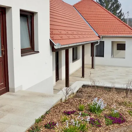Holiday home Guest House Magyarlukafa *