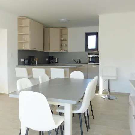 Guest House Magyarlukafa Holiday home