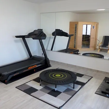 Guest House Magyarlukafa بيت للعطل